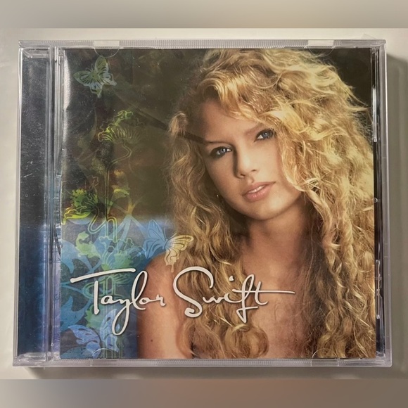 SEALED! Taylor Swift - Taylor Swift (Self-Titled) Debut ORIGINAL 2006 CD - Picture 2 of 3